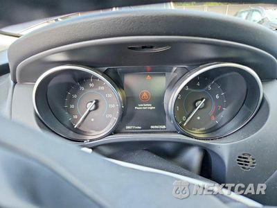 Zdjęcie 9 z 13 samochodu: 2020 JAGUAR F-PACE PREMIUM VIN:SADCJ2FX4LA629242 - miniatura