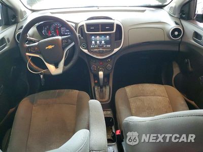 Zdjęcie 8 z 12 samochodu: 2020 CHEVROLET SONIC VIN:1G1JG6SB9L4131547 - miniatura