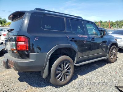 Trzecie zdjęcie samochodu z tyłu: 2025 TOYOTA LAND CRUISER BASE VIN:JTEABFAJ6SK045715 - miniatura