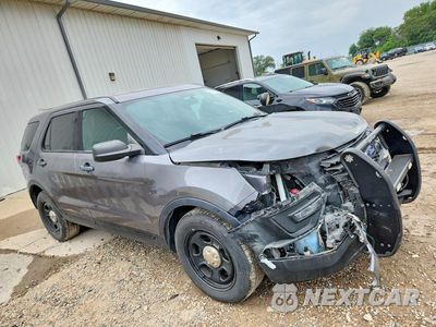 Czwarte zdjęcie samochodu z boku: 2018 FORD EXPLORER POLICE INTERCEPTOR VIN:1FM5K8AR7JGB58657 - miniatura