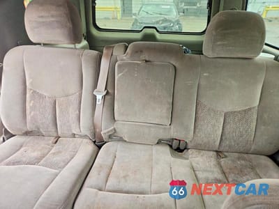 Zdjęcie 10 z 13 samochodu: 2004 CHEVROLET TAHOE C1500 VIN:1GNEC13V94R178346 - miniatura