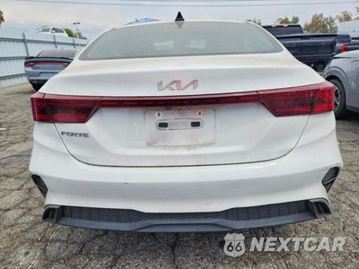 Zdjęcie 6 z 12 samochodu: 2023 KIA FORTE LXS VIN:3KPF24AD6PE616980 - miniatura