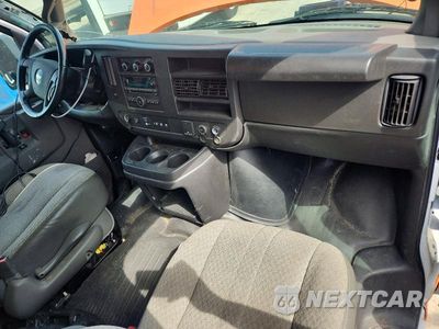 Zdjęcie 8 z 12 samochodu: 2021 CHEVROLET EXPRESS BOX TRUCK VIN:1GB0GRFP2M1251272 - miniatura