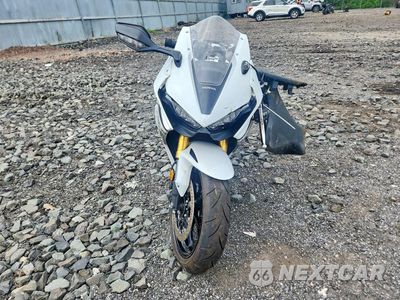 Drugie zdjęcie samochodu z przodu: 2025 HONDA CBR1000 RA VIN:JH2SC7759SK800031 - miniatura