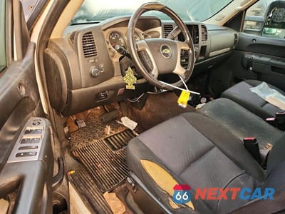 Zdjęcie 8 z 12 samochodu: 2013 CHEVROLET SILVERADO K3500 LT VIN:1GC4K0E87DF231619 - miniatura