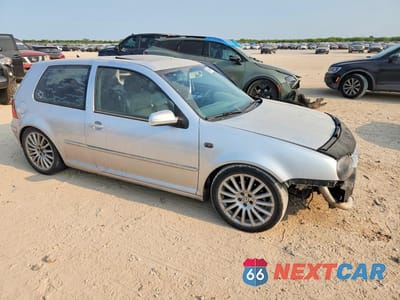 Czwarte zdjęcie samochodu z boku: 2005 VOLKSWAGEN GTI VIN:9BWDE61J654028596 - miniatura