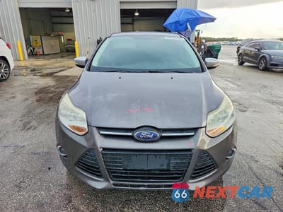 Piąte zdjęcie samochodu w środku: 2012 FORD FOCUS SE VIN:1FAHP3F27CL187481 - miniatura