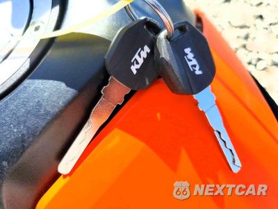 Zdjęcie 8 z 9 samochodu: 2021 KTM 890 ADVENTURE R VIN:VBKTR6409MM810093 - miniatura