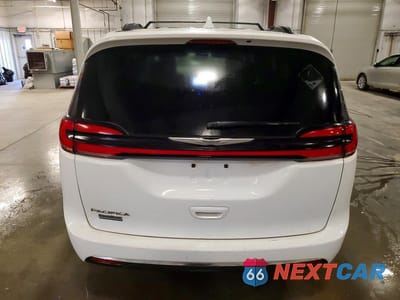 Zdjęcie 6 z 14 samochodu: 2022 CHRYSLER PACIFICA TOURING L VIN:2C4RC1BG3NR179274 - miniatura