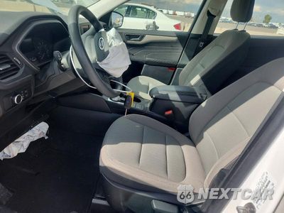 Zdjęcie 7 z 13 samochodu: 2022 FORD ESCAPE S VIN:1FMCU0F64NUB00322 - miniatura