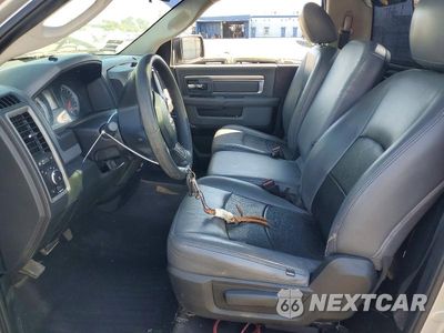 Zdjęcie 7 z 12 samochodu: 2016 RAM 1500 ST VIN:3C6JR6AT6GG224991 - miniatura
