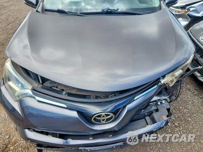 Zdjęcie 12 z 14 samochodu: 2018 TOYOTA RAV4 XLE VIN:JTMWFREV9JJ204910 - miniatura
