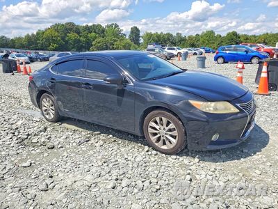 Czwarte zdjęcie samochodu z boku: 2013 LEXUS ES 300H VIN:JTHBW1GGXD2032267 - miniatura