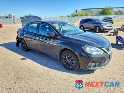 Czwarte zdjęcie samochodu z boku: 2018 NISSAN SENTRA S VIN:3N1AB7AP5JY274839 - miniatura