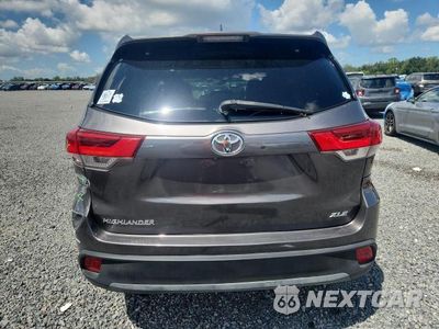 Zdjęcie 6 z 13 samochodu: 2017 TOYOTA HIGHLANDER XLE VIN:5TDKZRFH0HS195753 - miniatura