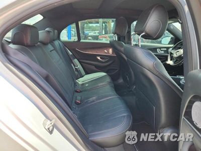 Zdjęcie 10 z 13 samochodu: 2018 MERCEDES-BENZ E 300 4MATIC VIN:WDDZF4KB7JA407262 - miniatura