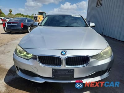 Piąte zdjęcie samochodu w środku: 2014 BMW 320 I VIN:WBA3B1C50EK134214 - miniatura