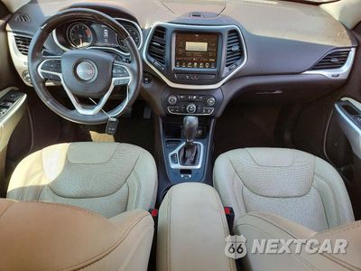 Zdjęcie 8 z 14 samochodu: 2016 JEEP CHEROKEE OVERLAND VIN:1C4PJLJS4GW338974 - miniatura