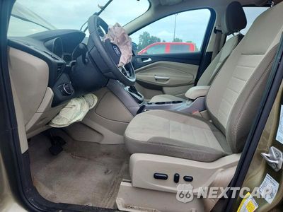 Zdjęcie 7 z 12 samochodu: 2014 FORD ESCAPE SE VIN:1FMCU0GX4EUA48164 - miniatura