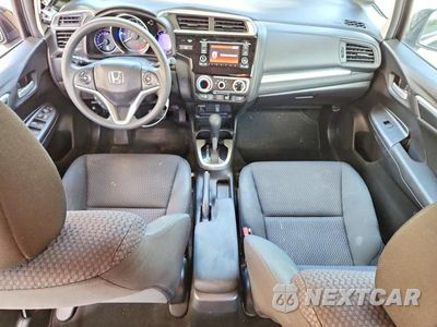 Zdjęcie 8 z 12 samochodu: 2019 HONDA FIT LX VIN:3HGGK5H44KM712820 - miniatura