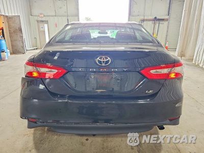 Zdjęcie 6 z 12 samochodu: 2018 TOYOTA CAMRY LE VIN:4T1B11HK2JU080196 - miniatura