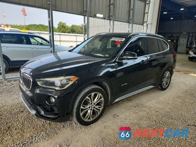 2017 BMW X1 XDRIVE28I WBXHT3Z34H4A55165 - główne zdjęcie licytacji z USA - miniatura