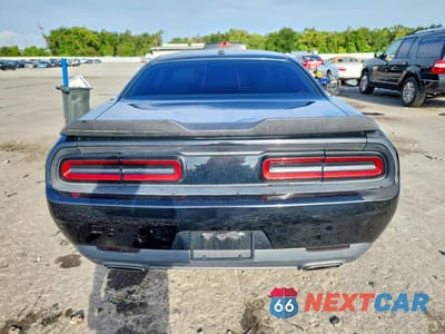 Zdjęcie 6 z 12 samochodu: 2015 DODGE CHALLENGER SXT VIN:2C3CDZAG6FH711423 - miniatura