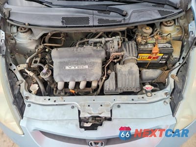 Zdjęcie 11 z 12 samochodu: 2007 HONDA FIT VIN:JHMGD38457S014002 - miniatura