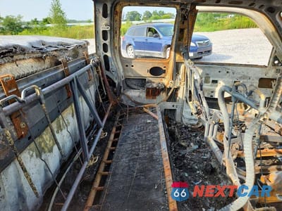 Zdjęcie 10 z 11 samochodu: 2003 CHEVROLET SILVERADO K2500 VIN:1GCGK29U73Z350798 - miniatura