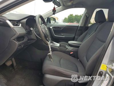 Zdjęcie 7 z 13 samochodu: 2019 TOYOTA RAV4 LE VIN:2T3F1RFV0KW023050 - miniatura