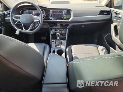 Zdjęcie 8 z 12 samochodu: 2024 VOLKSWAGEN JETTA SE VIN:3VW7M7BU7RM068542 - miniatura