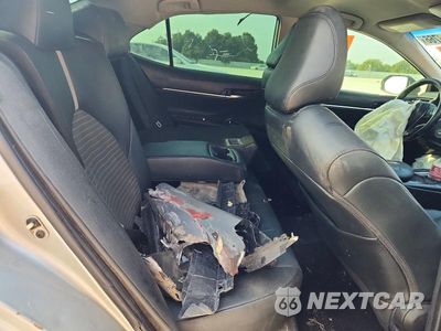 Zdjęcie 10 z 13 samochodu: 2020 TOYOTA CAMRY SE NIGHTSHADE VIN:4T1G11AK8LU394941 - miniatura