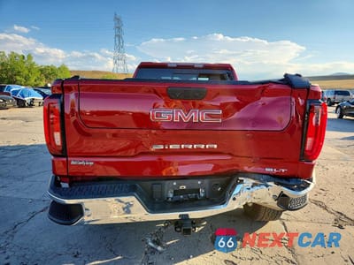 Zdjęcie 6 z 12 samochodu: 2022 GMC SIERRA K1500 SLT VIN:3GTUUDEDXNG618437 - miniatura