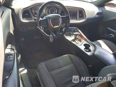 Zdjęcie 8 z 12 samochodu: 2019 DODGE CHALLENGER SXT VIN:2C3CDZAG1KH571422 - miniatura