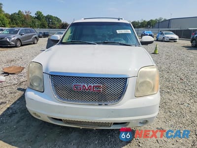 Piąte zdjęcie samochodu w środku: 2008 GMC YUKON DENALI VIN:1GKFK63868J135258 - miniatura