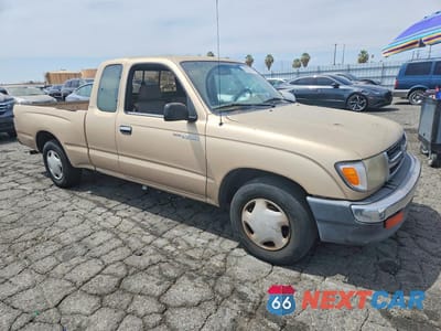 Czwarte zdjęcie samochodu z boku: 1998 TOYOTA TACOMA BASE VIN:4TAVL52N8WZ164745 - miniatura