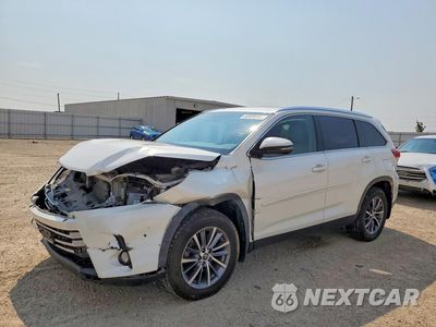 2019 TOYOTA HIGHLANDER HYBRID LE AWD 5TDJZRFH1KS596991 - główne zdjęcie licytacji z USA - miniatura