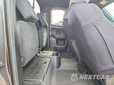 Zdjęcie 10 z 13 samochodu: 2022 TOYOTA TACOMA SR V6 VIN:3TYRZ5CN4NT022450 - miniatura