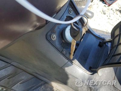 Zdjęcie 8 z 9 samochodu: 2004 HONDA FSC600 D VIN:JH2PF01184K200663 - miniatura
