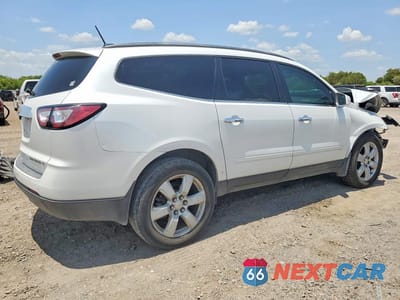 Trzecie zdjęcie samochodu z tyłu: 2016 CHEVROLET TRAVERSE LT VIN:1GNKRGKD6GJ300287 - miniatura