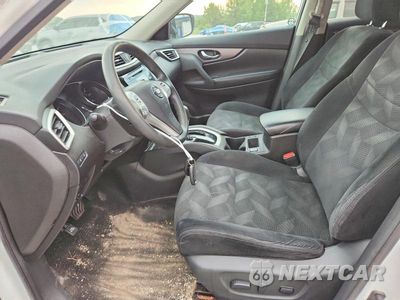 Zdjęcie 7 z 13 samochodu: 2016 NISSAN ROGUE S VIN:5N1AT2MV8GC791153 - miniatura