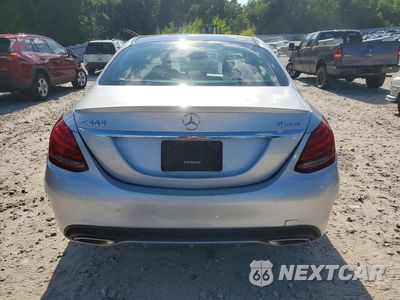 Zdjęcie 6 z 13 samochodu: 2016 MERCEDES-BENZ C 300 4MATIC VIN:55SWF4KB5GU119834 - miniatura