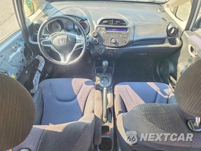 Zdjęcie 8 z 12 samochodu: 2012 HONDA FIT SPORT VIN:JHMGE8H58CS004755 - miniatura