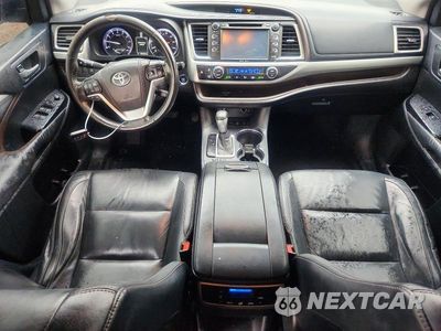 Zdjęcie 8 z 14 samochodu: 2015 TOYOTA HIGHLANDER XLE VIN:5TDJKRFH4FS110720 - miniatura