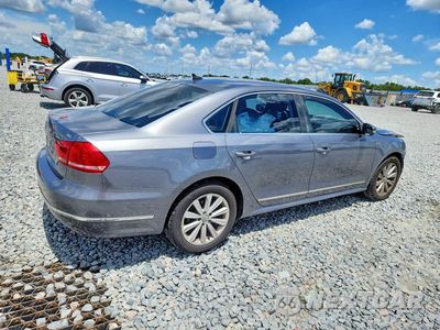 Trzecie zdjęcie samochodu z tyłu: 2013 VOLKSWAGEN PASSAT SEL VIN:1VWCH7A39DC067396 - miniatura