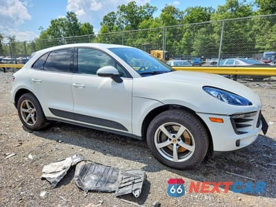 Czwarte zdjęcie samochodu z boku: 2018 PORSCHE MACAN VIN:WP1AA2A50JLB04414 - miniatura