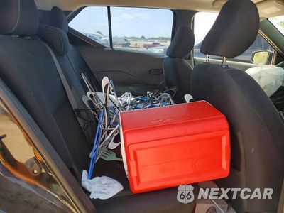 Zdjęcie 11 z 13 samochodu: 2018 NISSAN KICKS S VIN:3N1CP5CU3JL544049 - miniatura