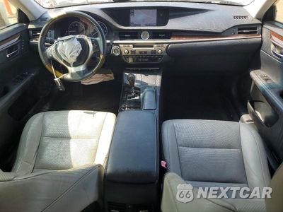 Zdjęcie 8 z 12 samochodu: 2013 LEXUS ES 350 VIN:JTHBK1GG2D2020609 - miniatura