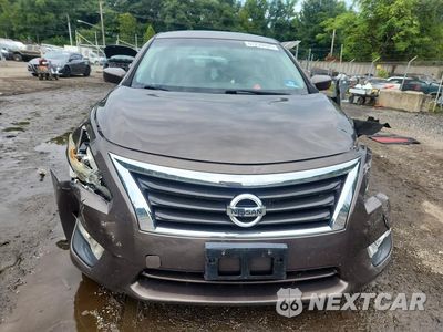 Piąte zdjęcie samochodu w środku: 2015 NISSAN ALTIMA 2.5 S VIN:1N4AL3AP9FC494400 - miniatura