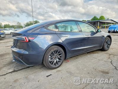 Trzecie zdjęcie samochodu z tyłu: 2025 TESLA MODEL 3 VIN:5YJ3E1EA5SF974129 - miniatura